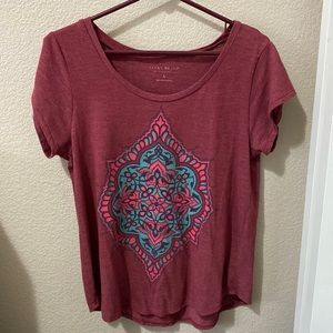 Maroon tee with design